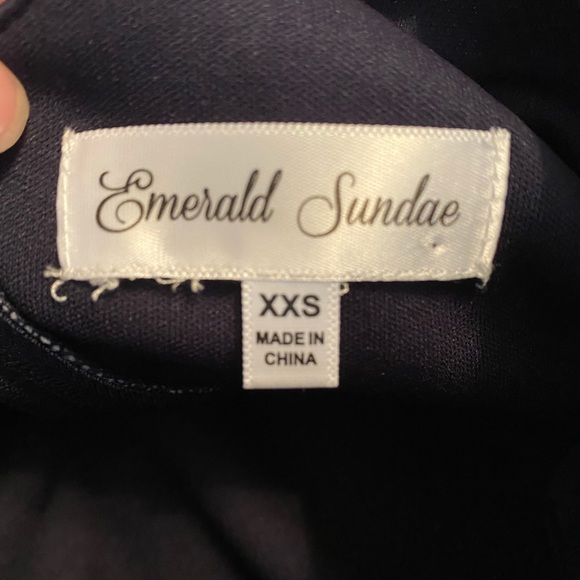 Flower dress - Picture 3 of 3